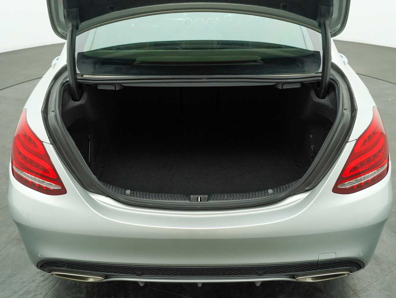 used 2018 Mercedes-Benz C250 AMG Line 2.0