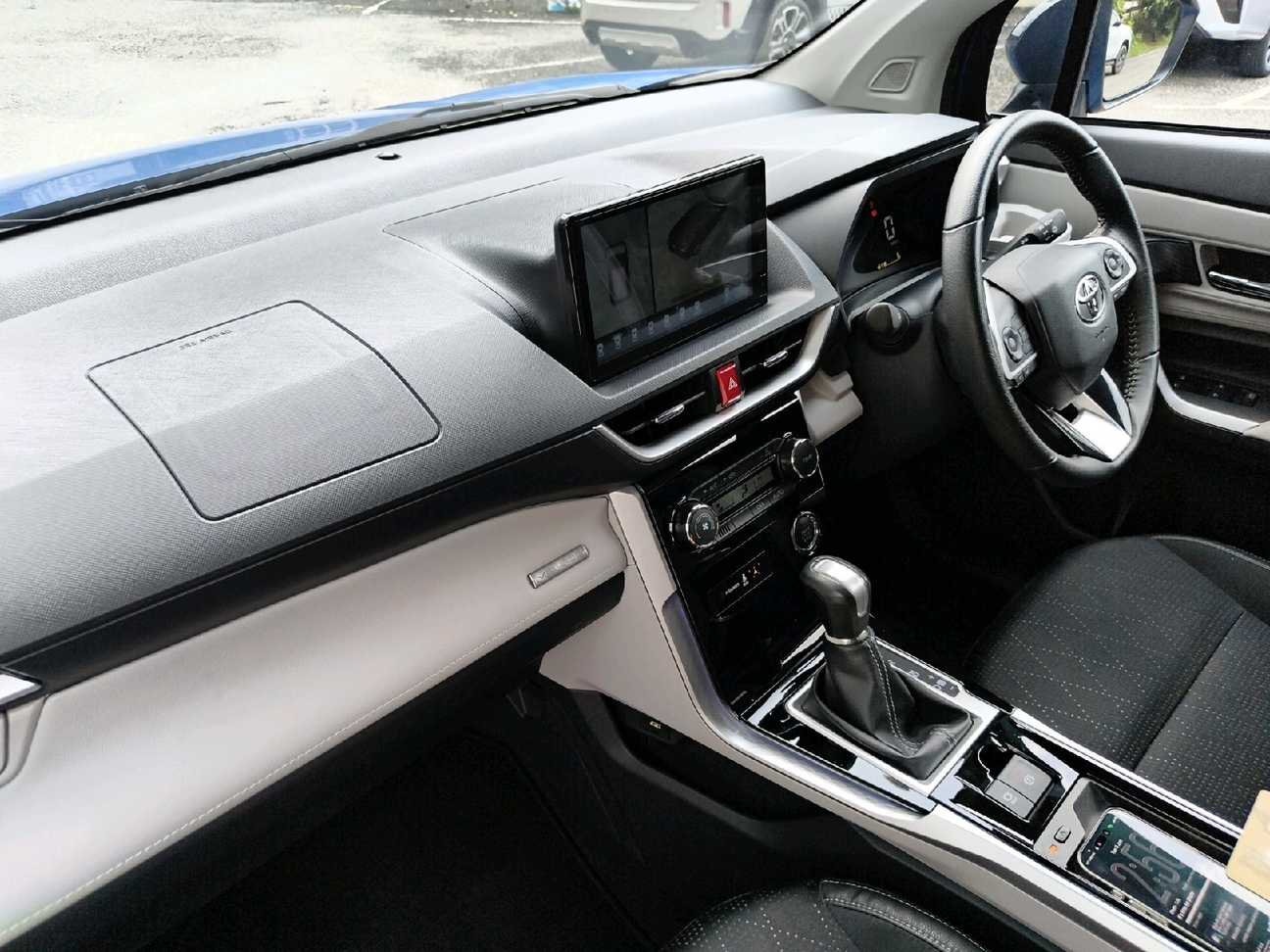 used 2022 Toyota Veloz  1.5