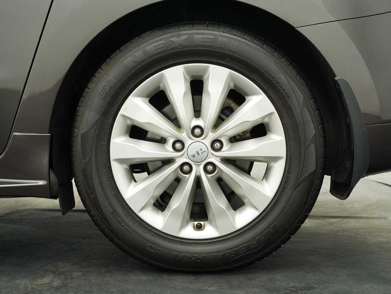 used 2017 Kia Grand Carnival CRDi 2.2