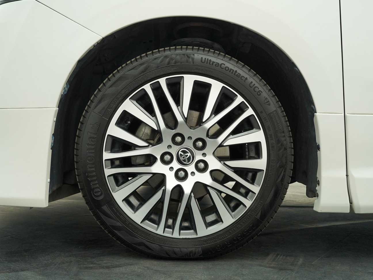 used 2017 Toyota Vellfire ZG 2.5