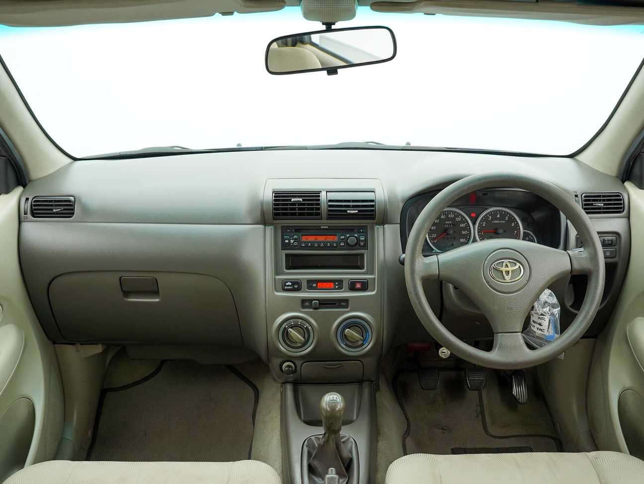 used 2010 Toyota Avanza  1.3