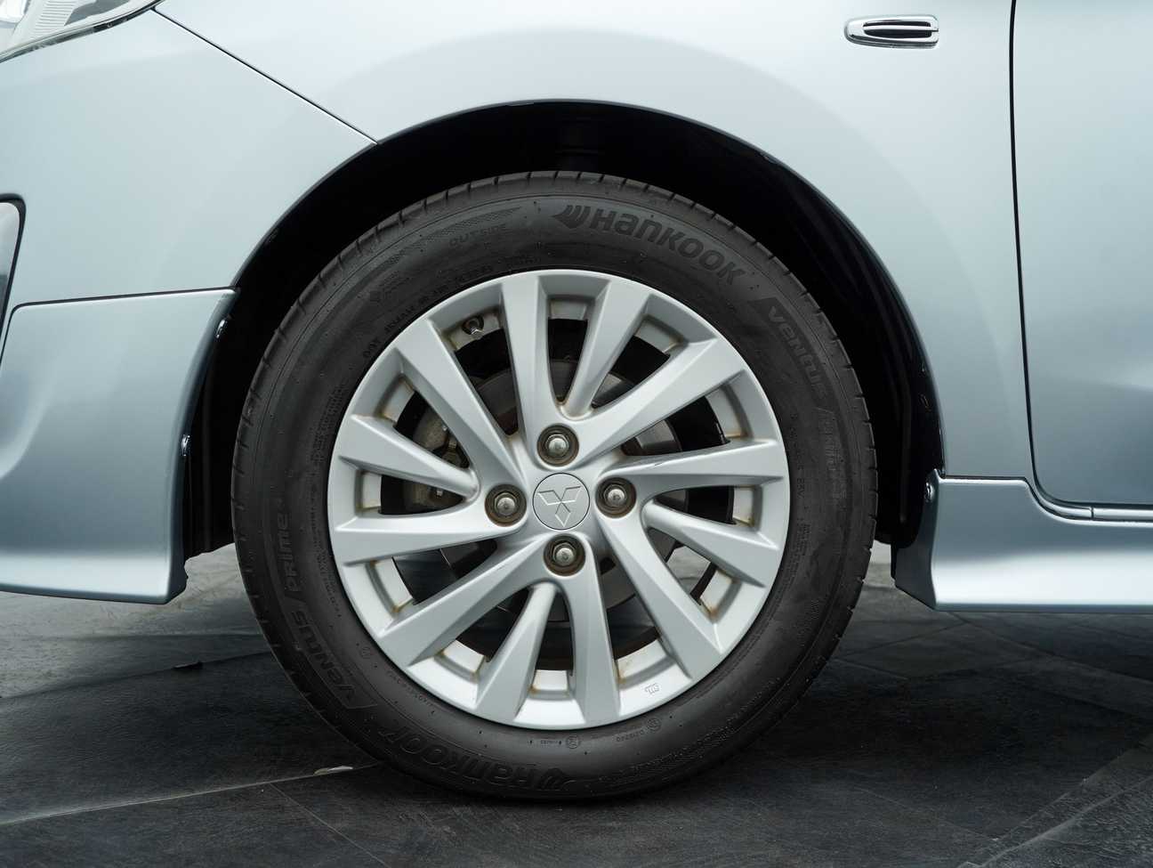 terpakai 2013 Mitsubishi Attrage SE 1.2