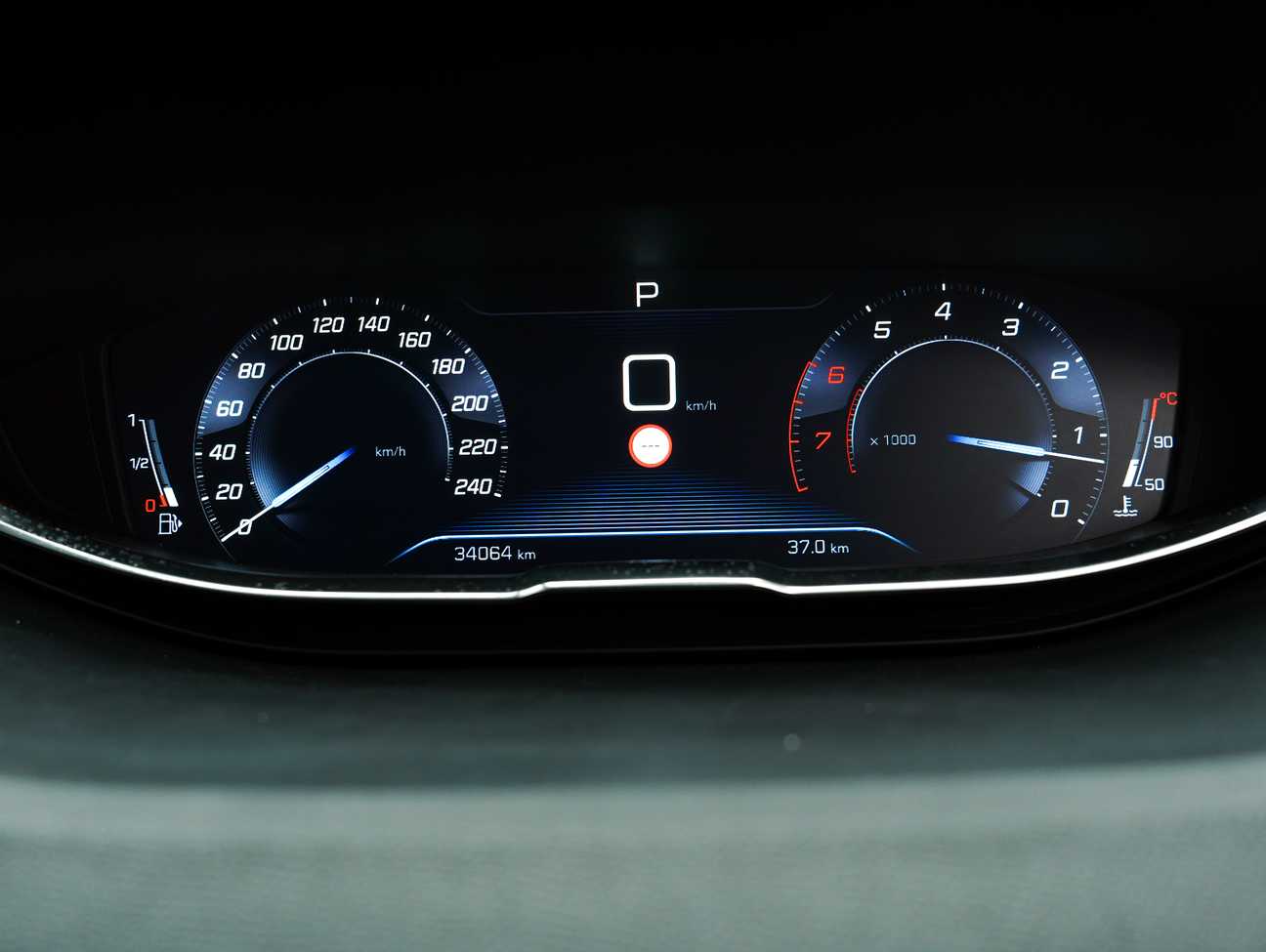 used 2018 Peugeot 5008  1.6