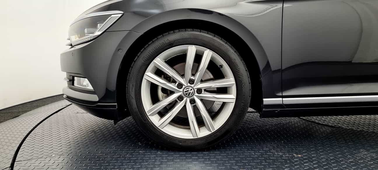 used 2019 Volkswagen PASSAT  2.0