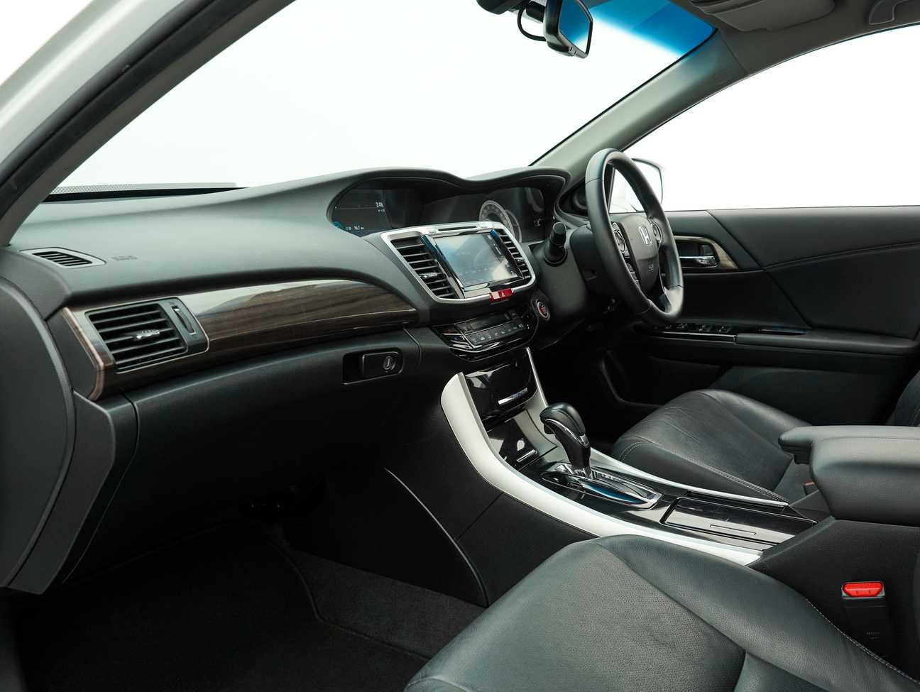 used 2017 Honda Accord VTi-L 2.0