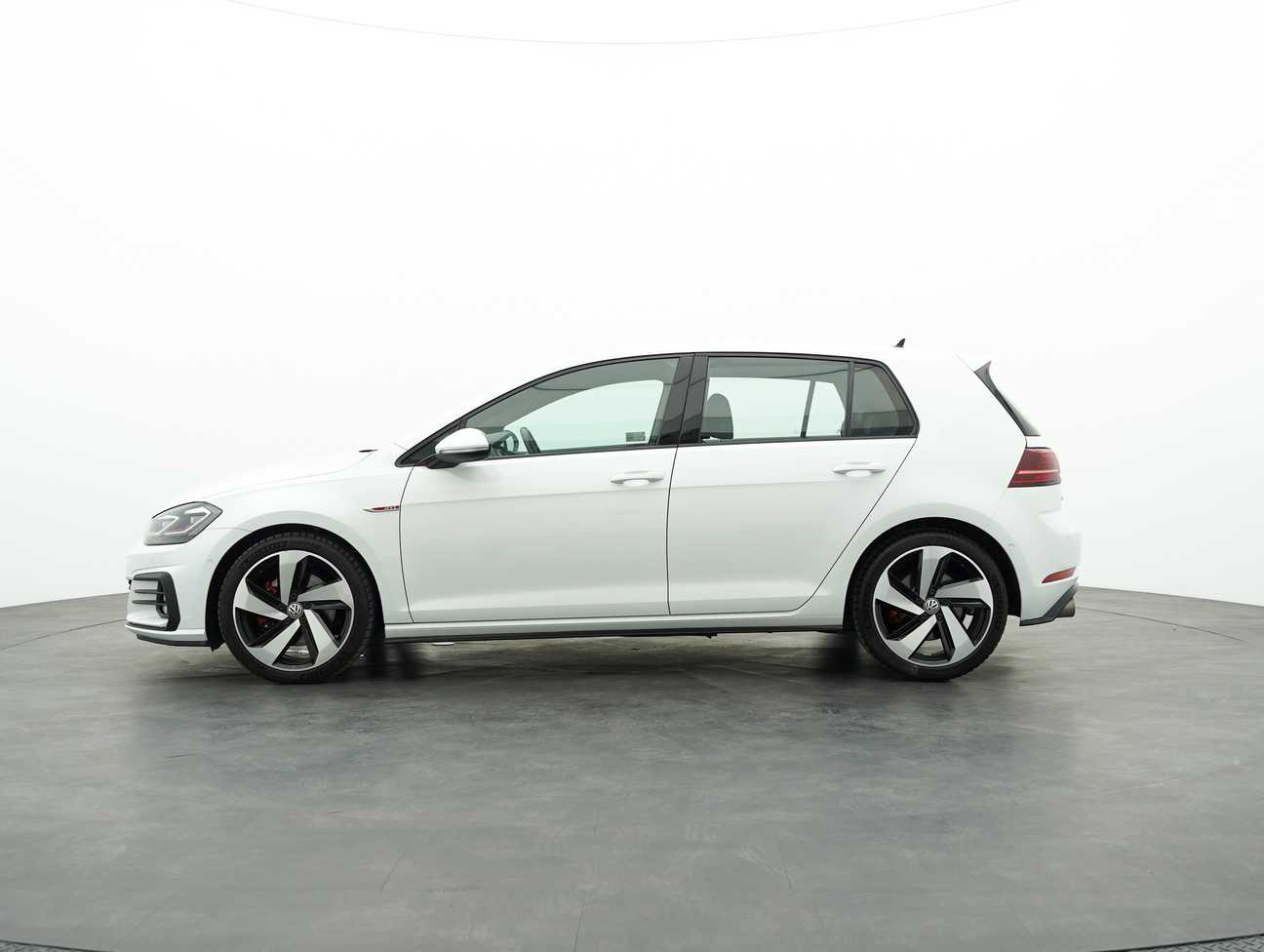 terpakai 2019 Volkswagen GOLF GTI 2.0