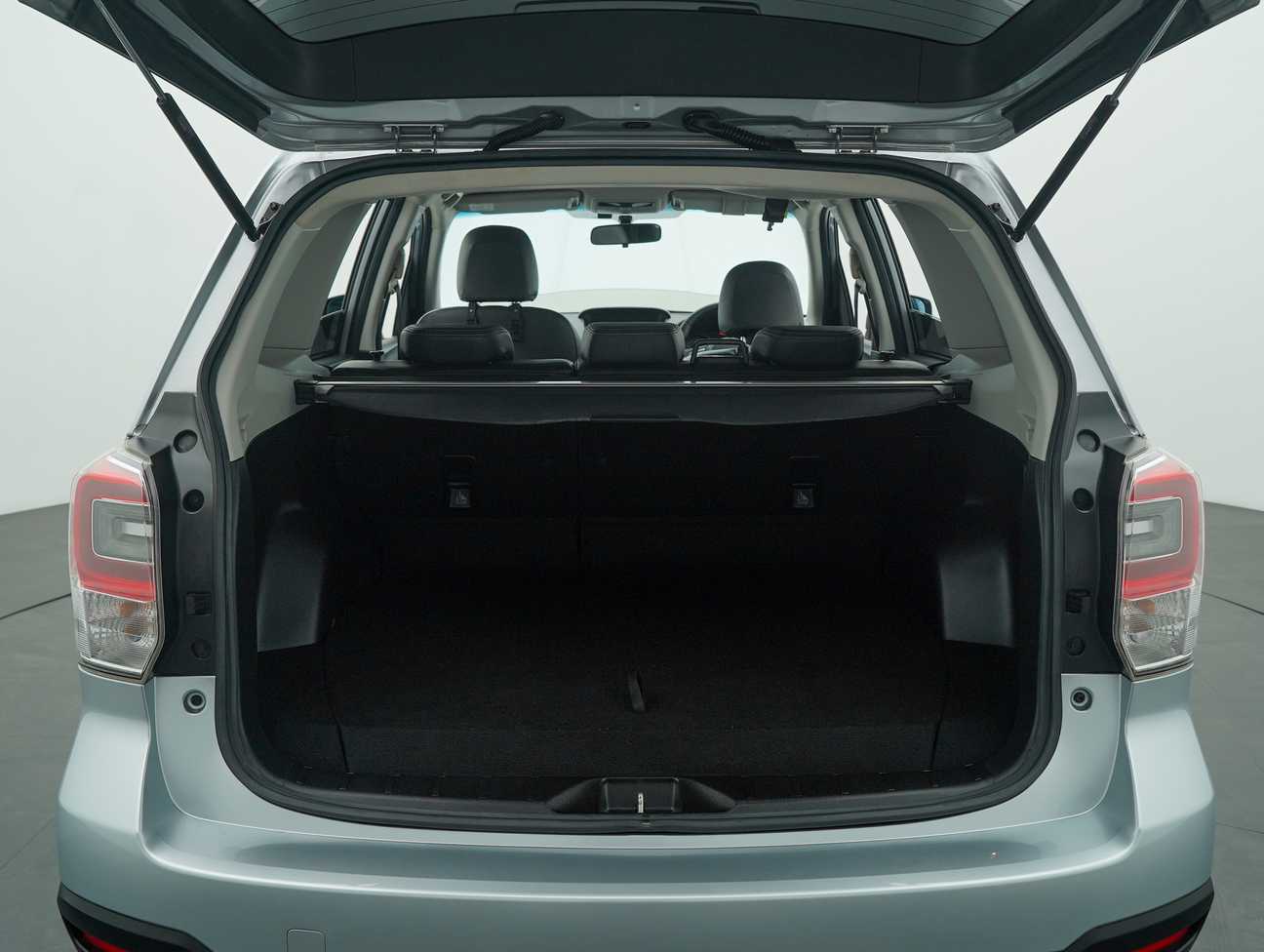 terpakai 2016 Subaru Forester  2.0