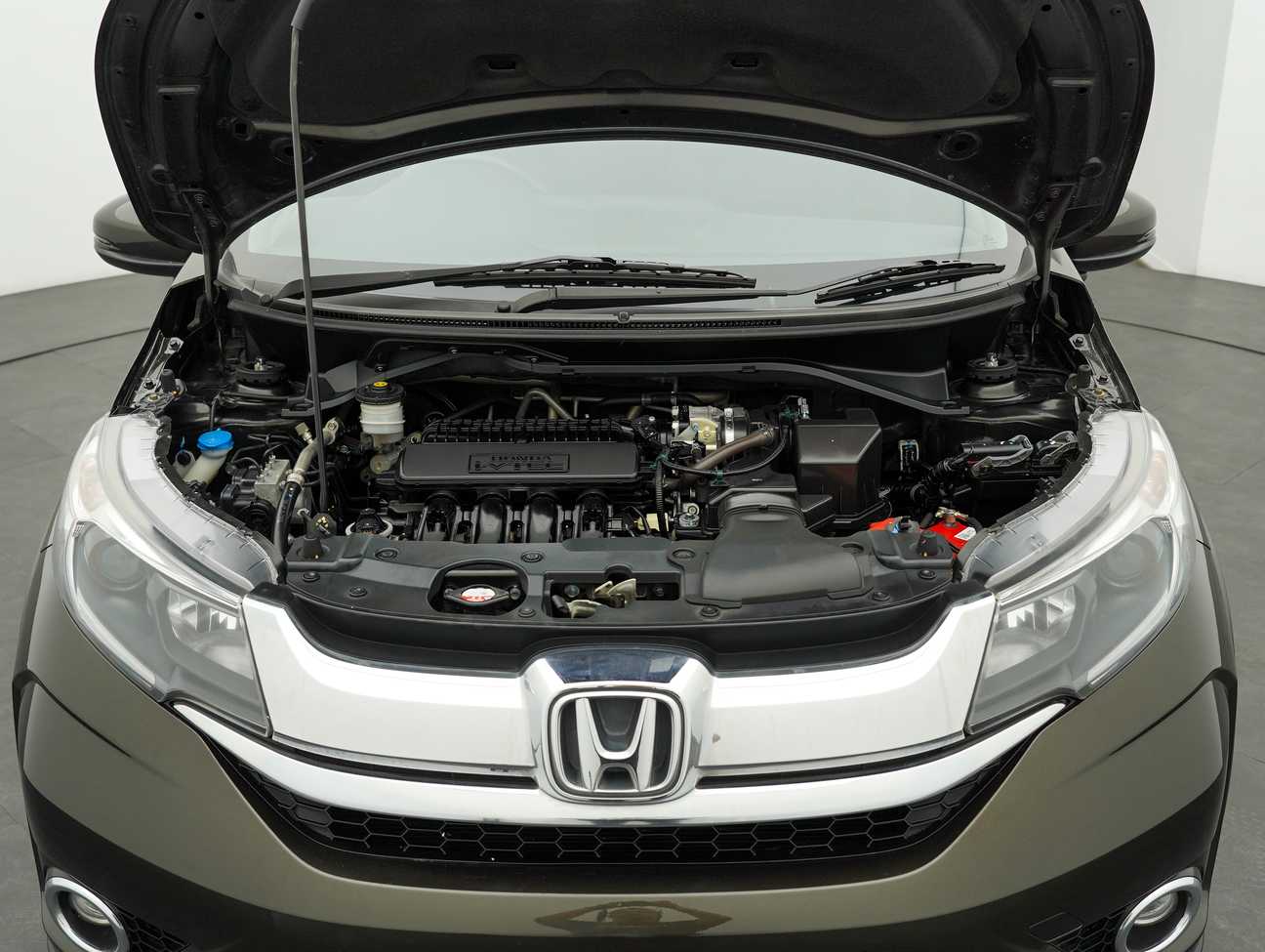 used 2018 Honda BR-V V 1.5