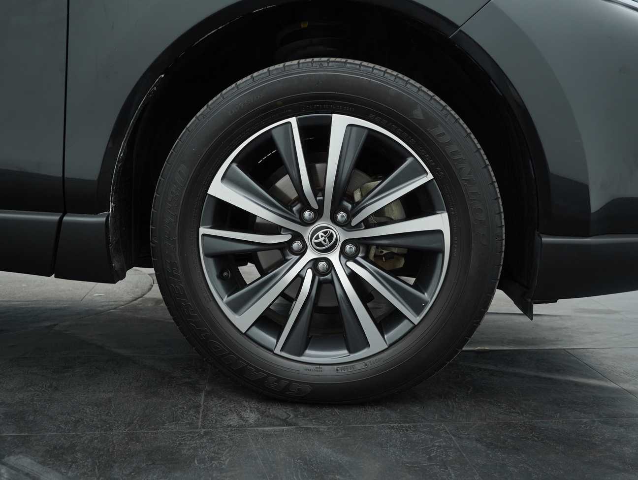 terpakai 2021 Toyota Harrier  2.0