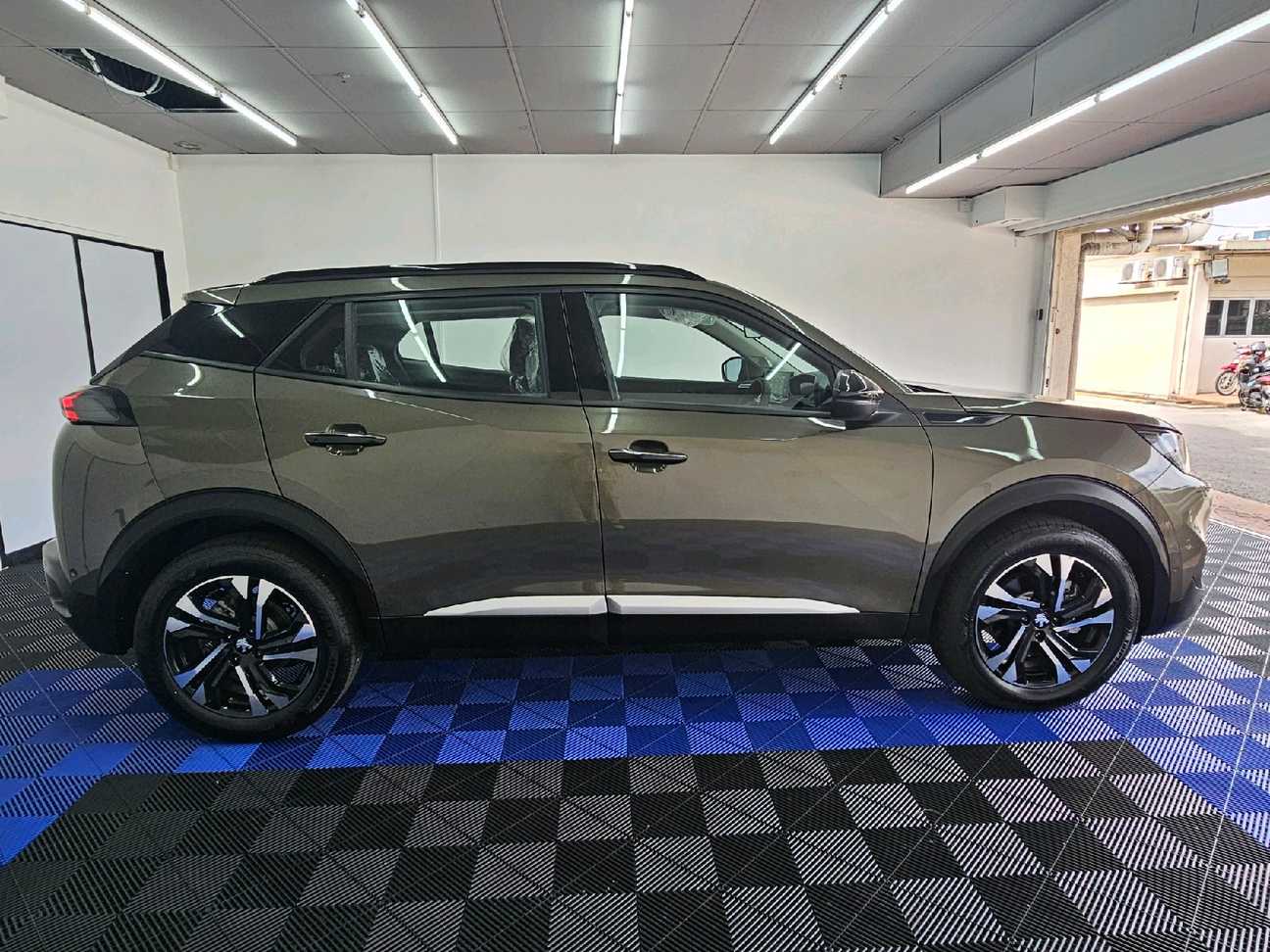 used 2025 Peugeot 2008 Allure 1.2