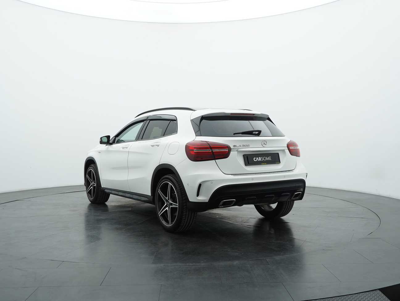 terpakai 2018 Mercedes-Benz GLA200 Night Edition 1.6