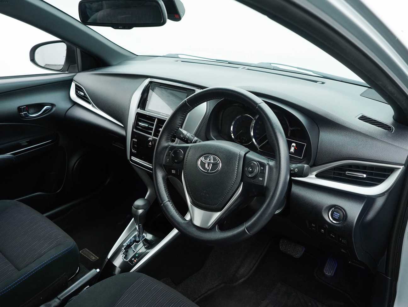 terpakai 2020 Toyota Yaris G 1.5