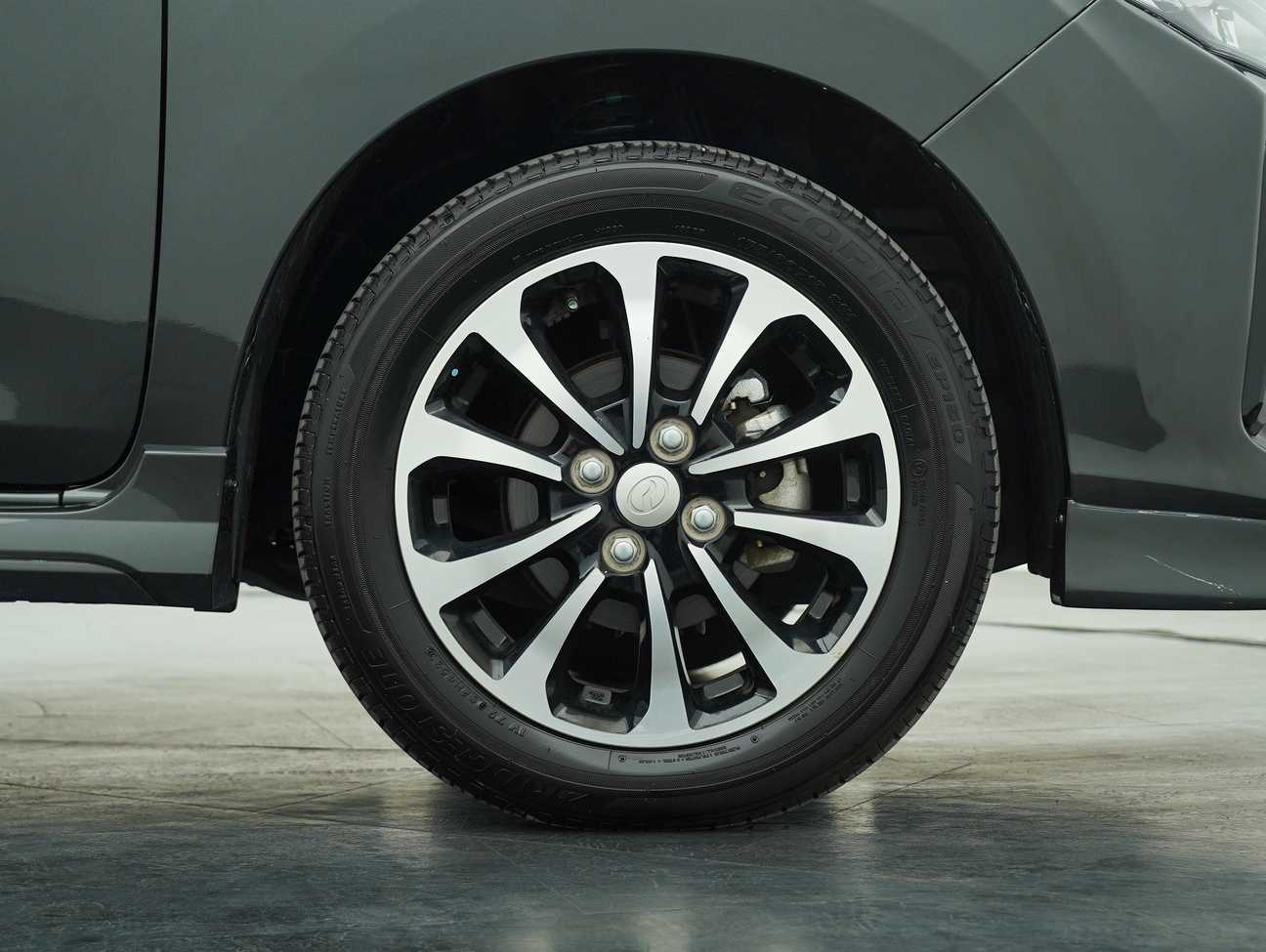 terpakai 2023 Perodua Bezza Advance 1.3