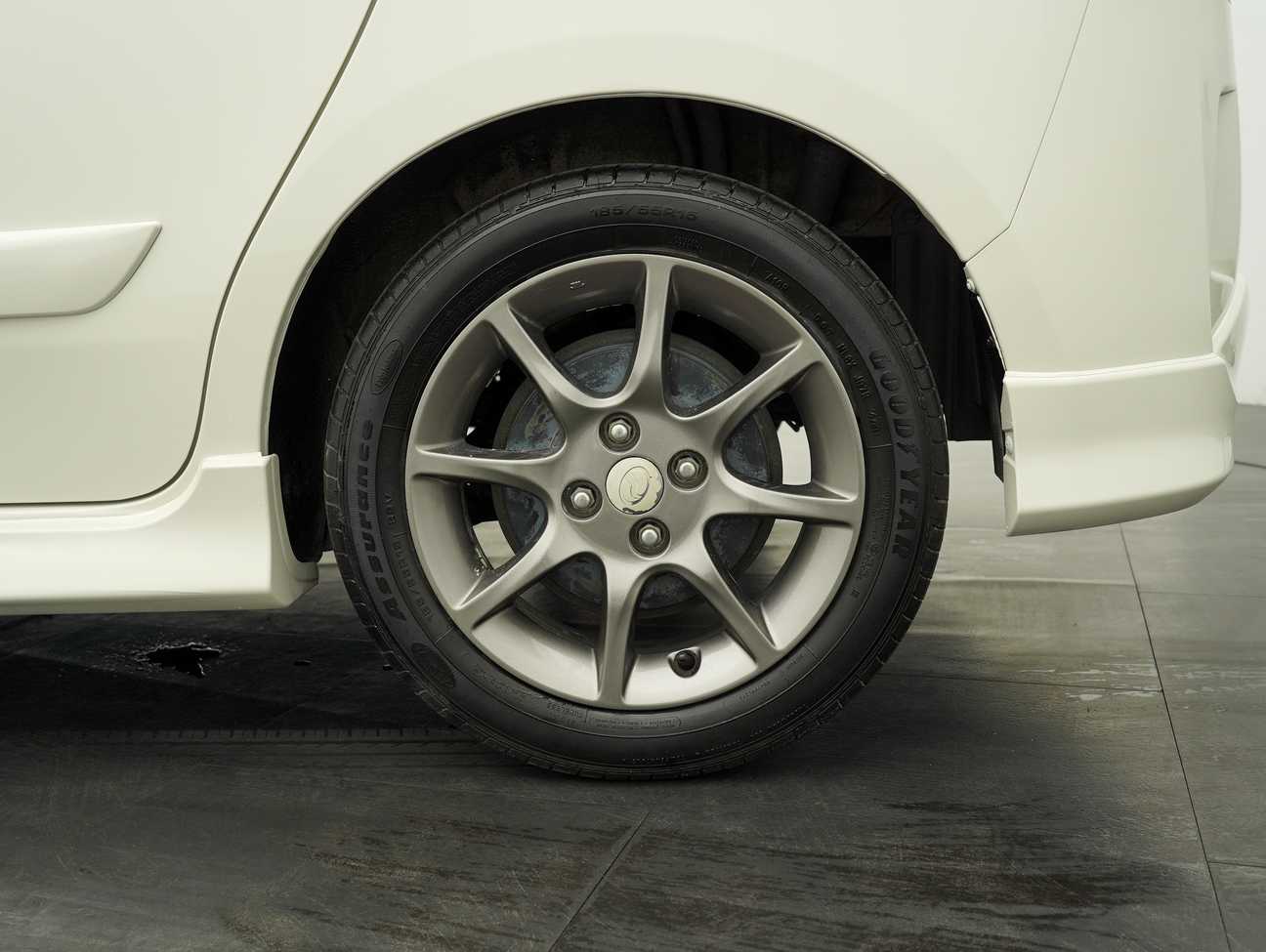 used 2015 Perodua Alza Advance 1.5