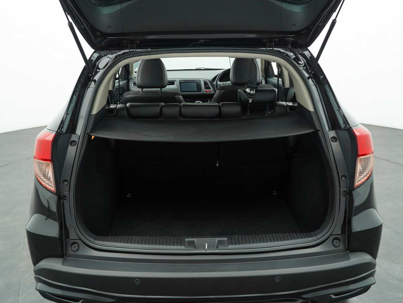 used 2015 Honda HR-V V 1.8