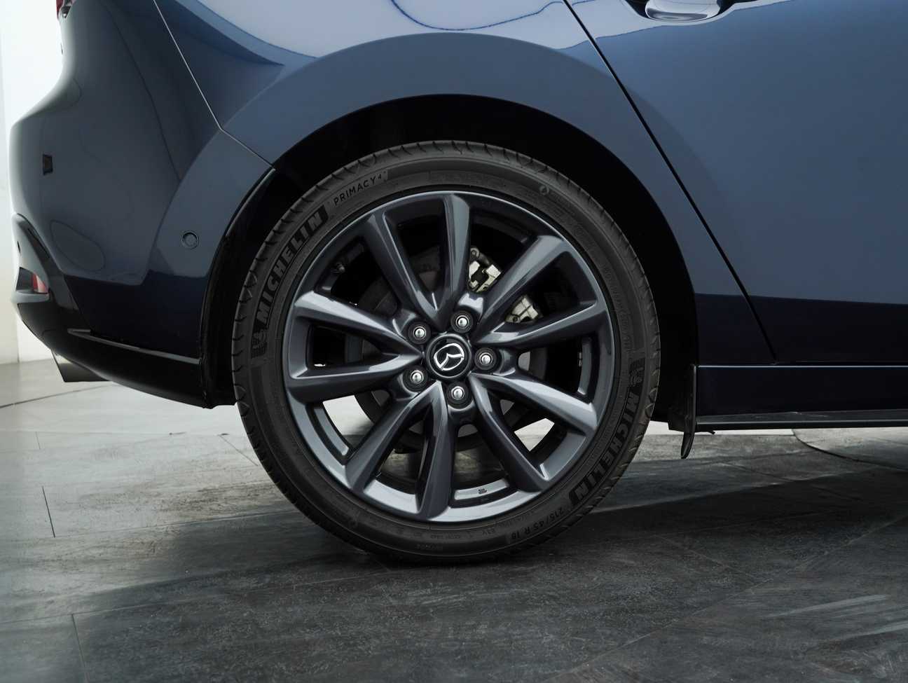 terpakai 2019 Mazda 3 SKYACTIV-G High Plus 2.0