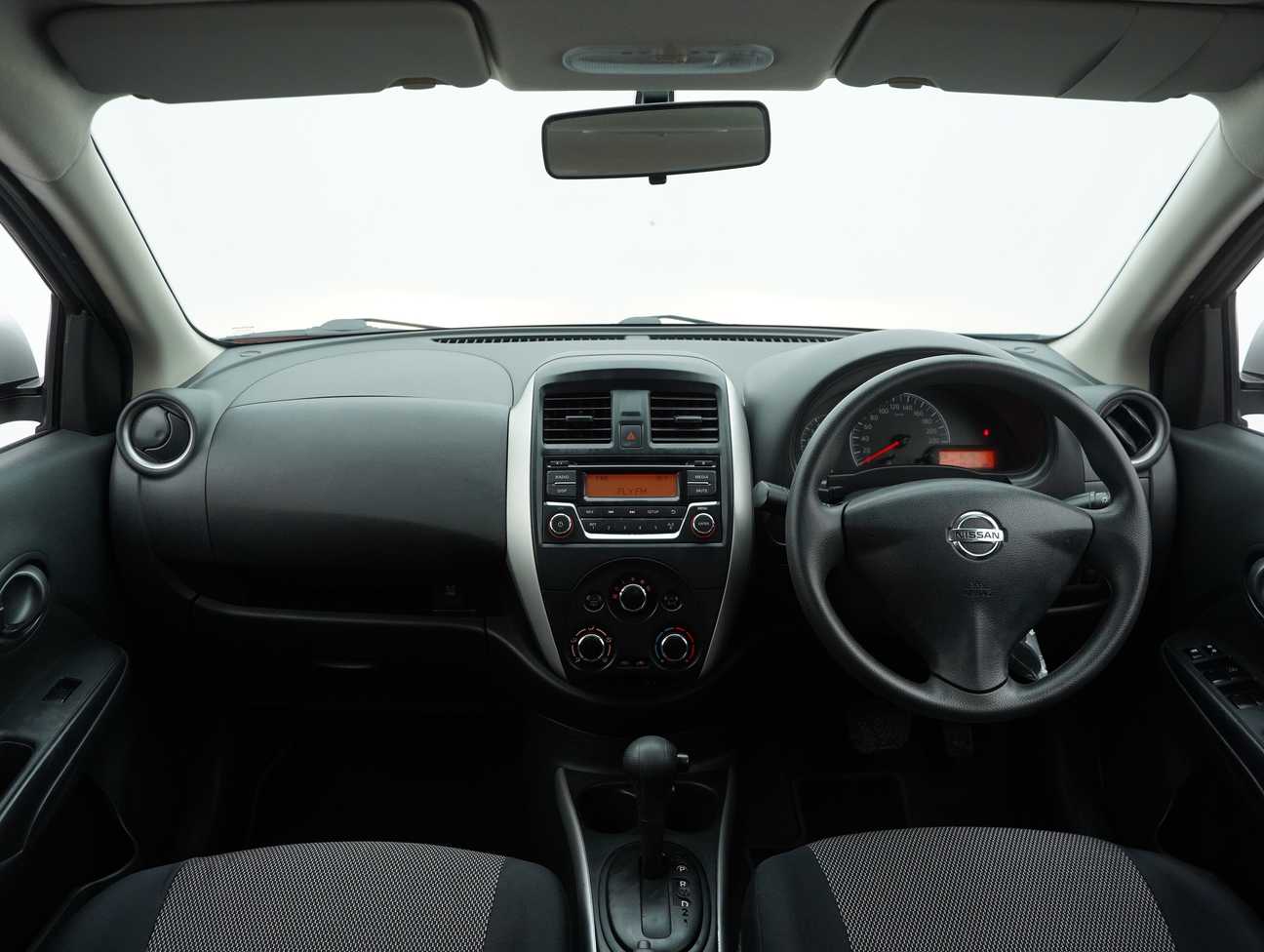 terpakai 2017 Nissan Almera E 1.5