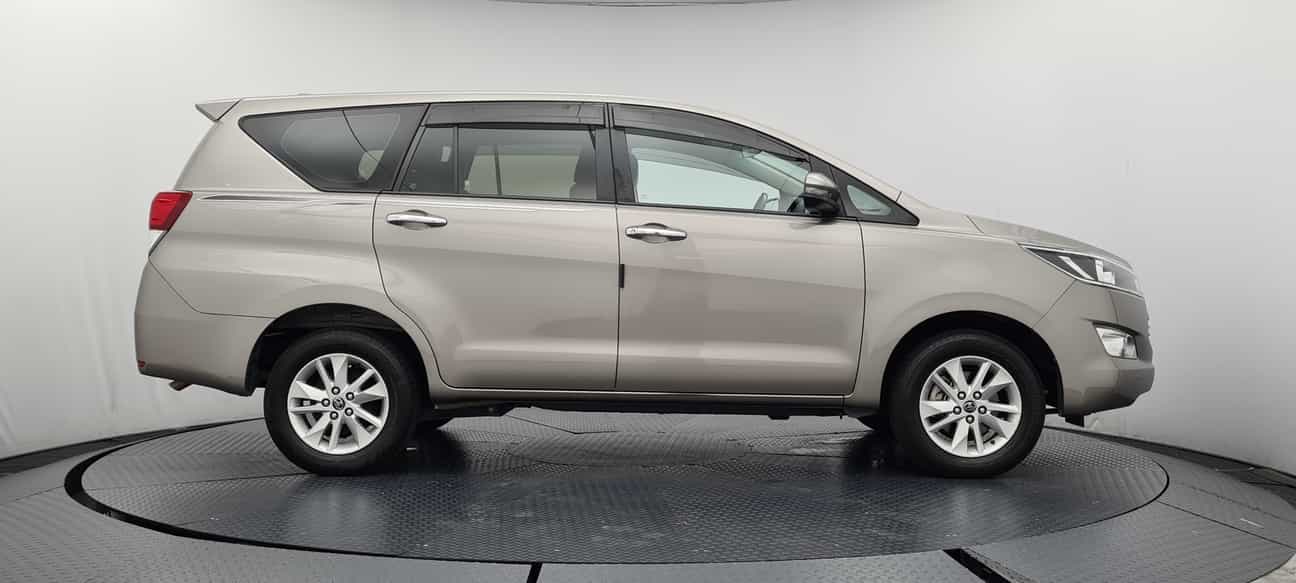 used 2018 Toyota INNOVA G 2.0