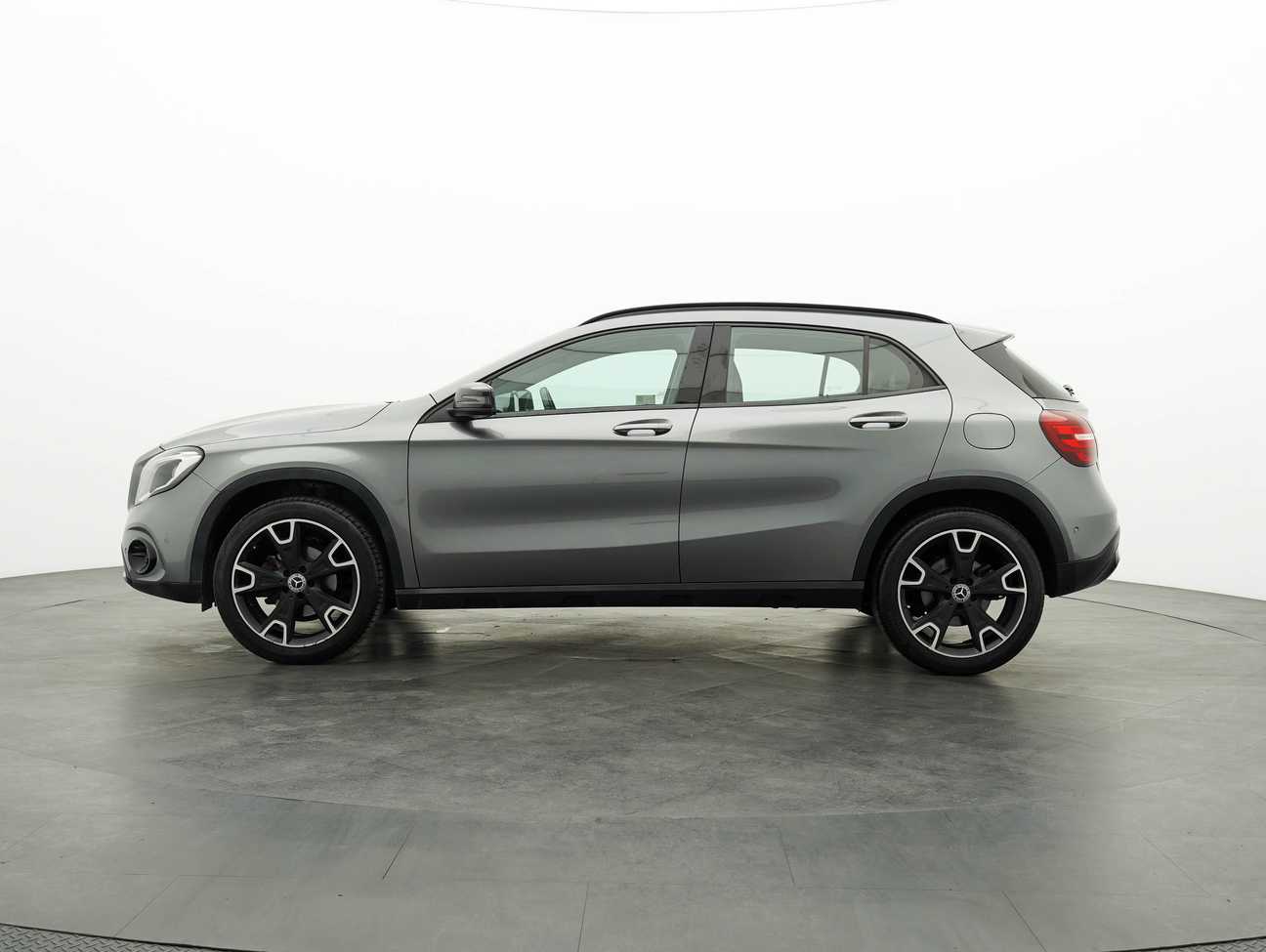 terpakai 2017 Mercedes-Benz GLA200  1.6