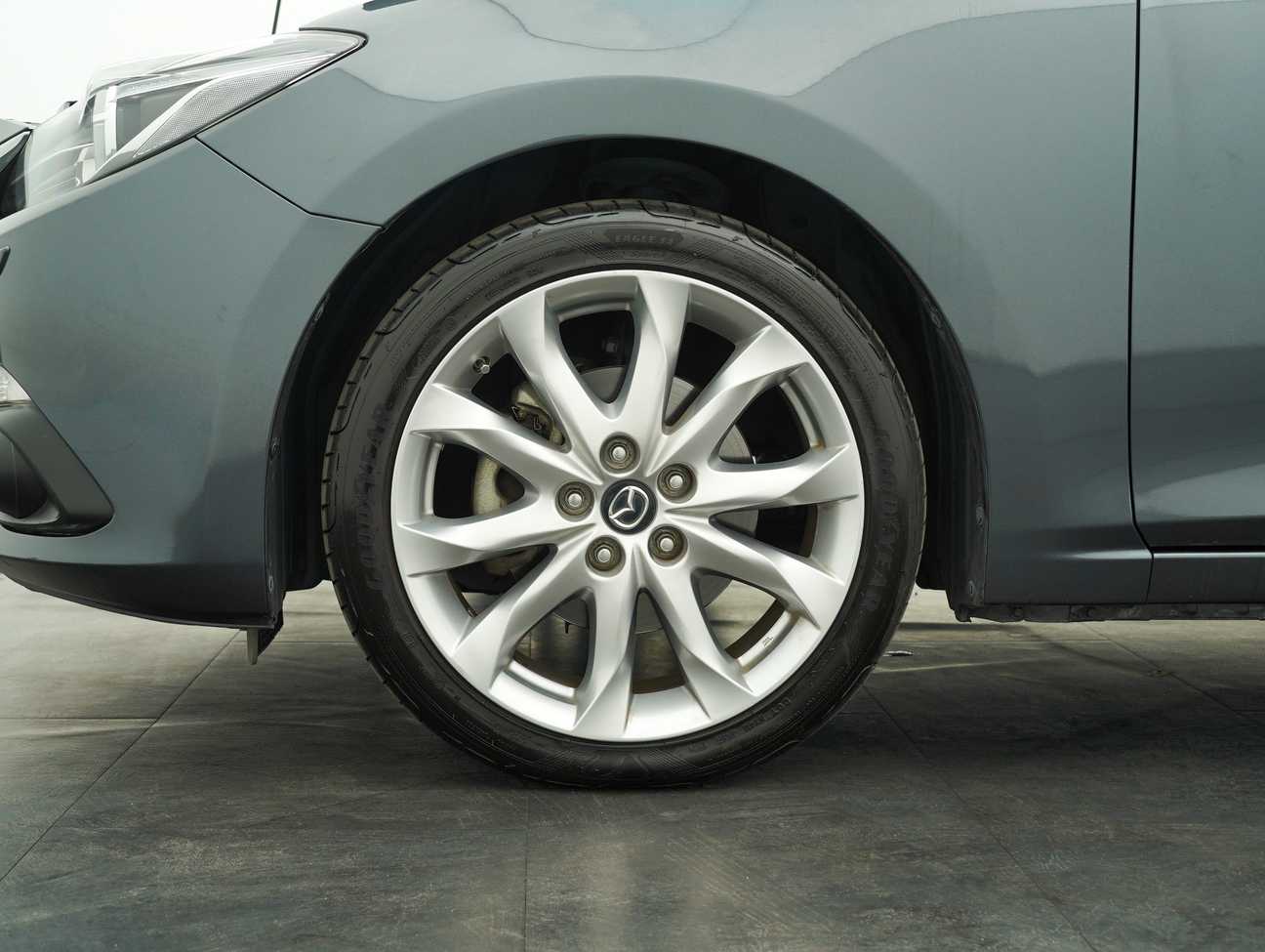 terpakai 2014 Mazda 3 SKYACTIV-G 2.0