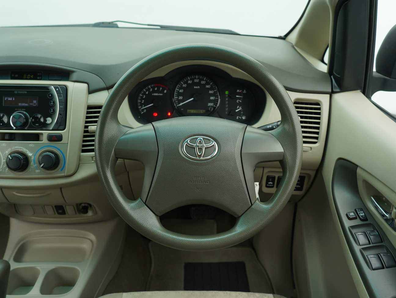 used 2014 Toyota Innova E 2.0