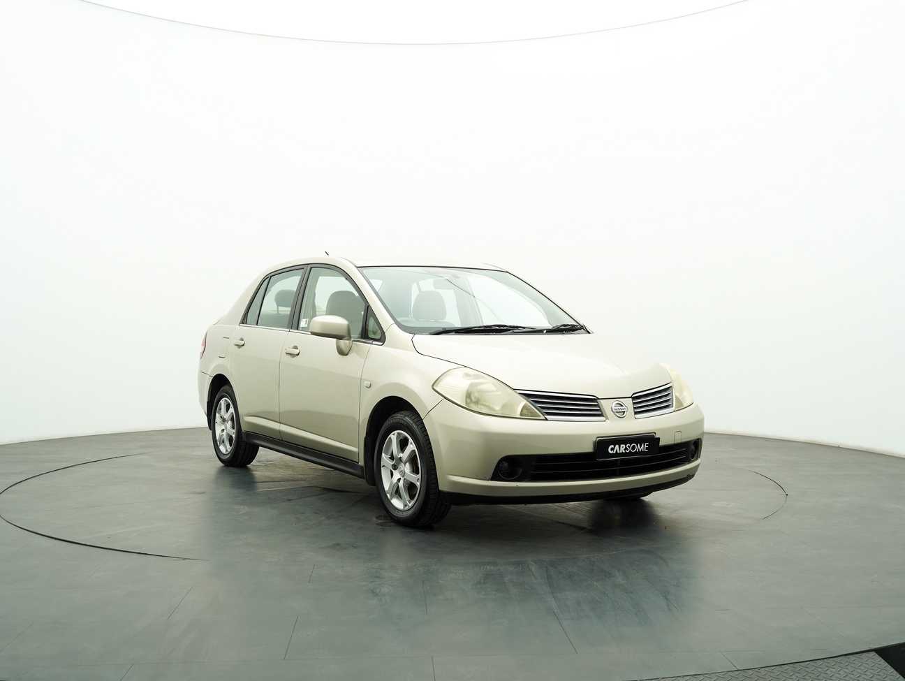 terpakai 2011 Nissan Latio ST 1.6