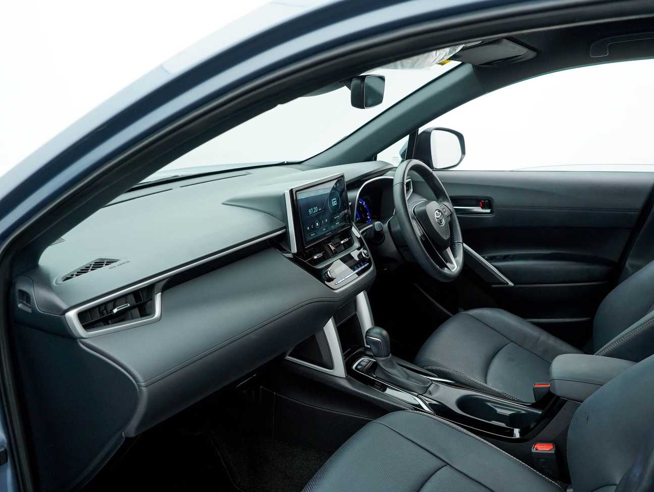 used 2023 Toyota Corolla Cross Hybrid 1.8