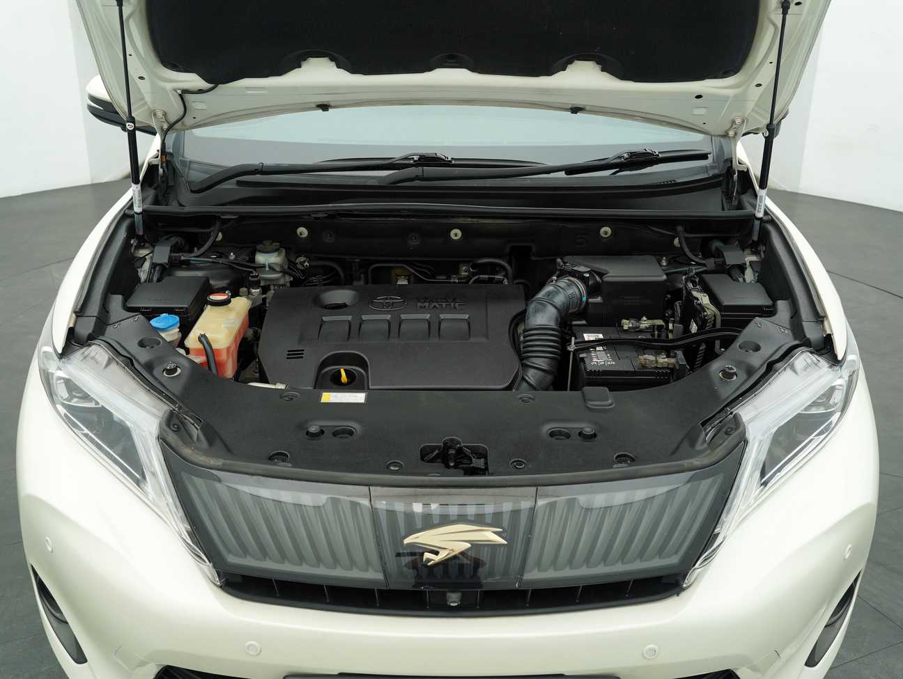 used 2016 Toyota Harrier Premium Advanced 2.0