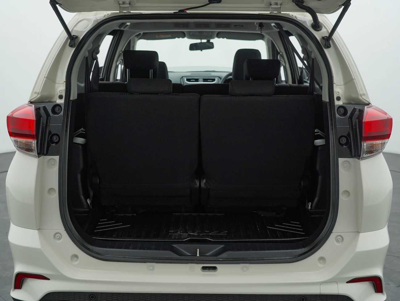 terpakai 2020 Perodua Aruz X 1.5