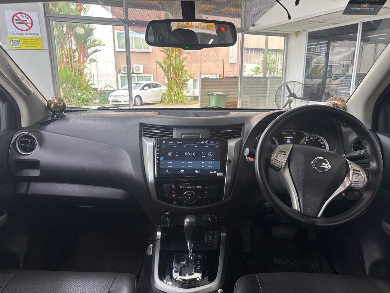 used 2017 Nissan Navara NP300 VL Dual Cab 2.5