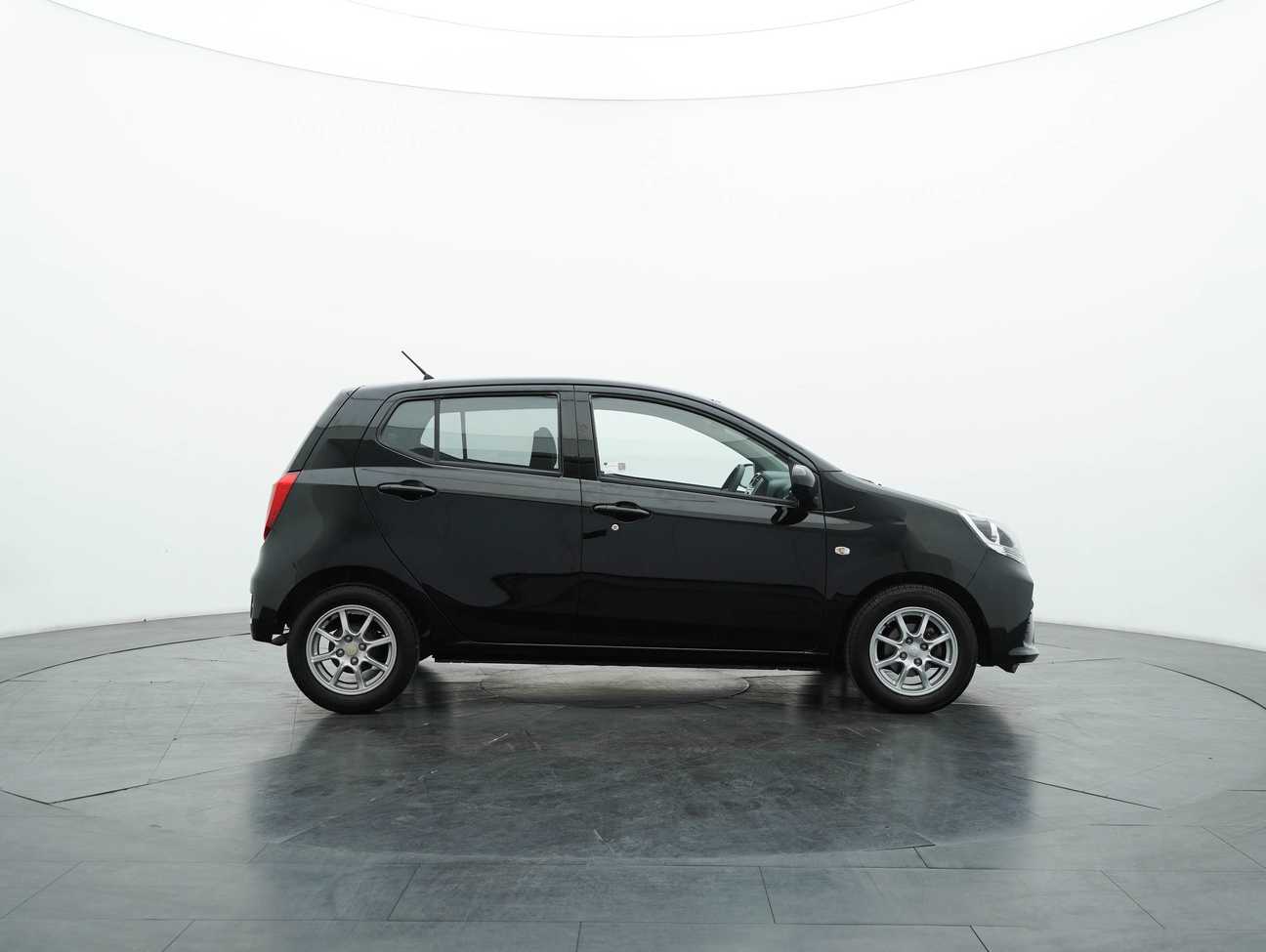 terpakai 2017 Perodua AXIA G 1.0