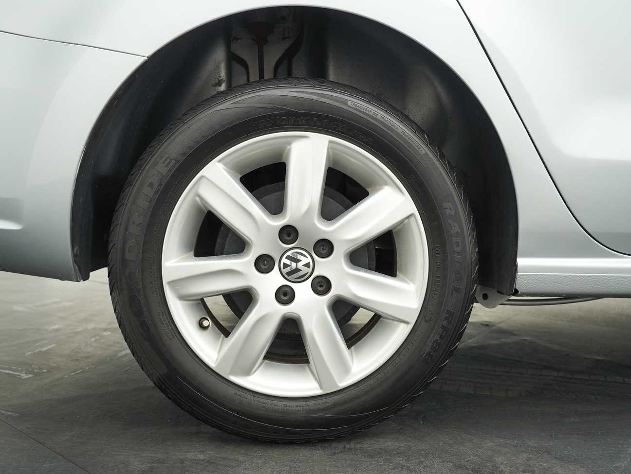 terpakai 2015 Volkswagen Polo  1.6