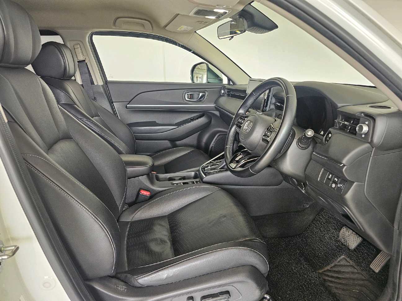 used 2023 Honda HR-V V 1.5