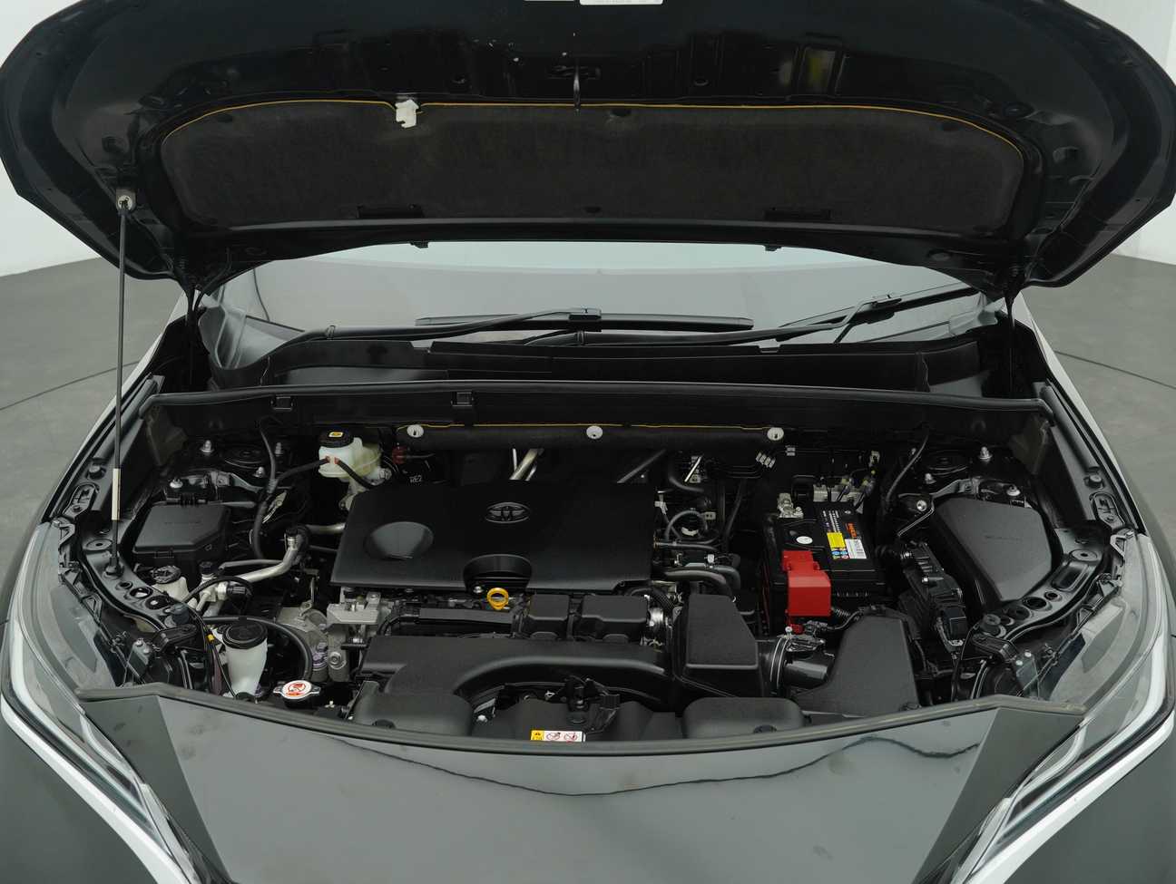 used 2021 Toyota Harrier Z 2.0