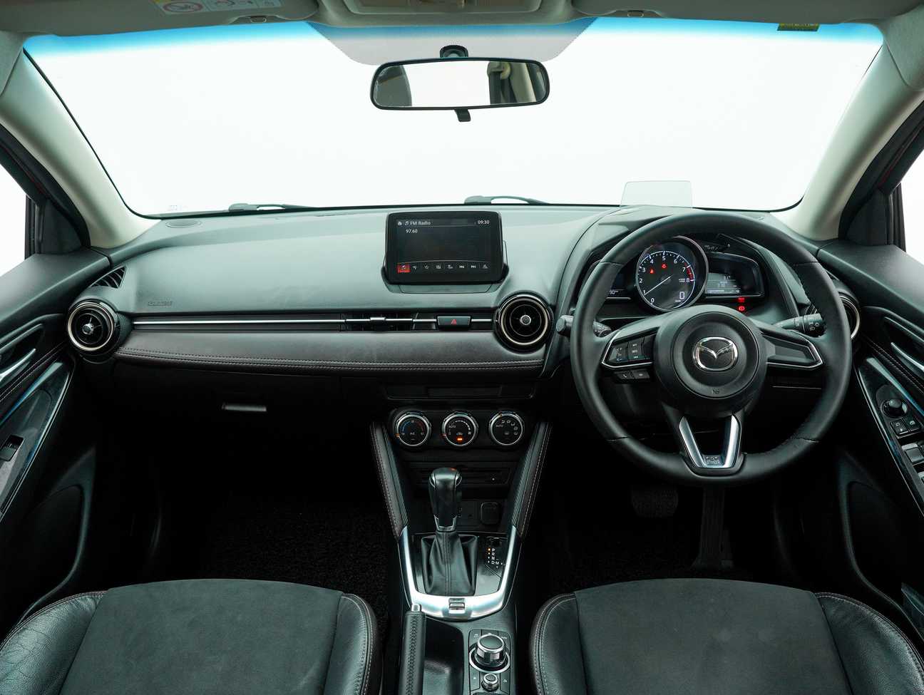 used 2017 Mazda 2 SKYACTIV-G (Halogen Headlight) 1.5