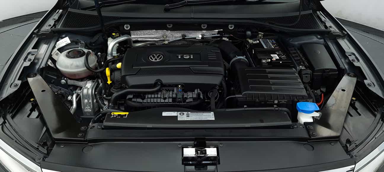 used 2019 Volkswagen PASSAT  2.0