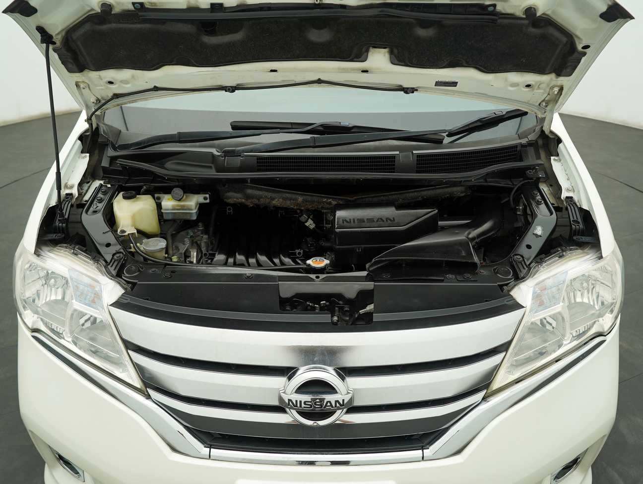 used 2013 Nissan Serena S-Hybrid High-Way Star 2.0