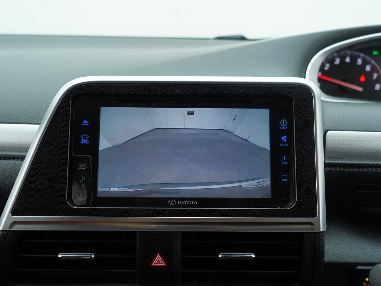 terpakai 2018 Toyota Sienta V 1.5