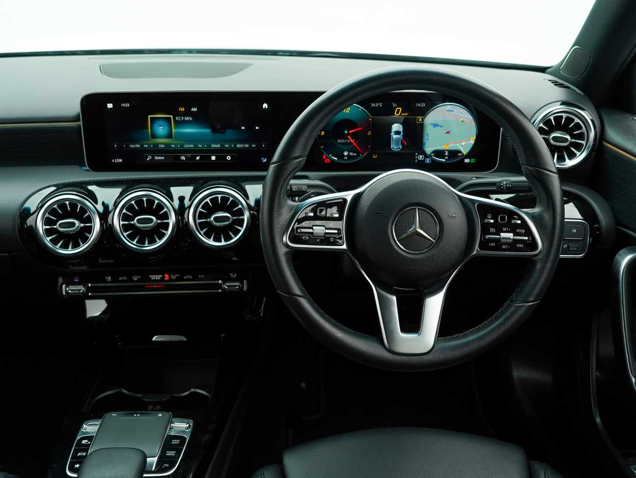 used 2018 Mercedes-Benz A200 Progressive Line 1.3