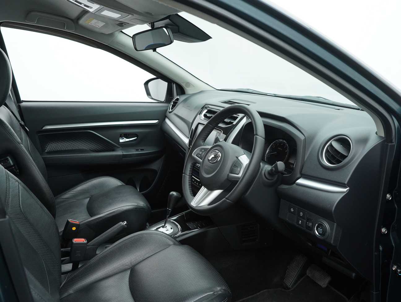 terpakai 2020 Perodua Aruz AV 1.5