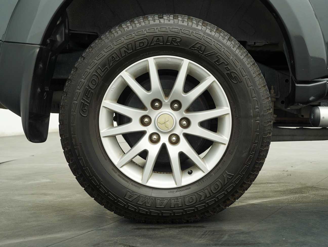 terpakai 2009 Mitsubishi Pajero Sport GS 2.5