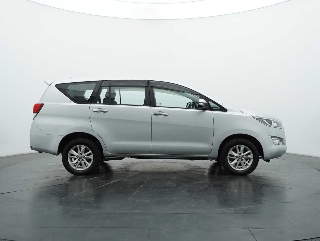 used 2017 Toyota Innova G 2.0