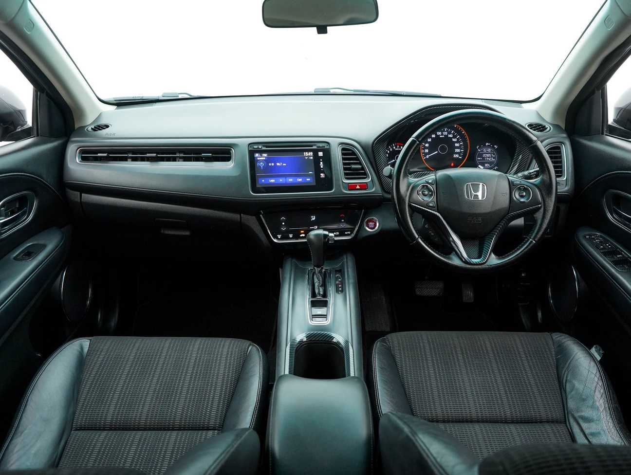 used 2015 Honda HR-V V 1.8