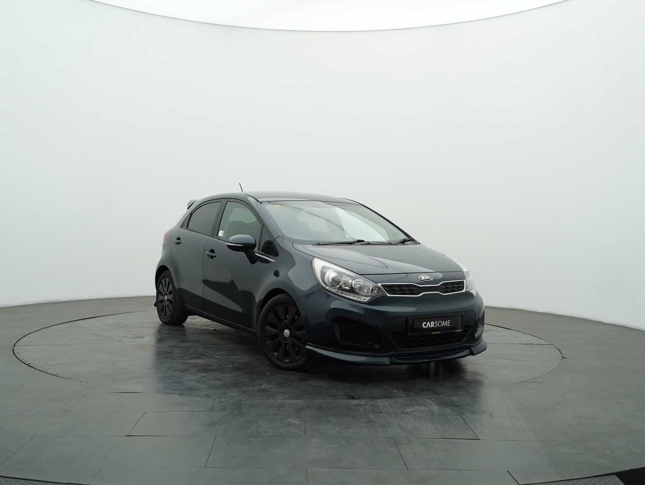 terpakai 2013 Kia Rio EX 1.4