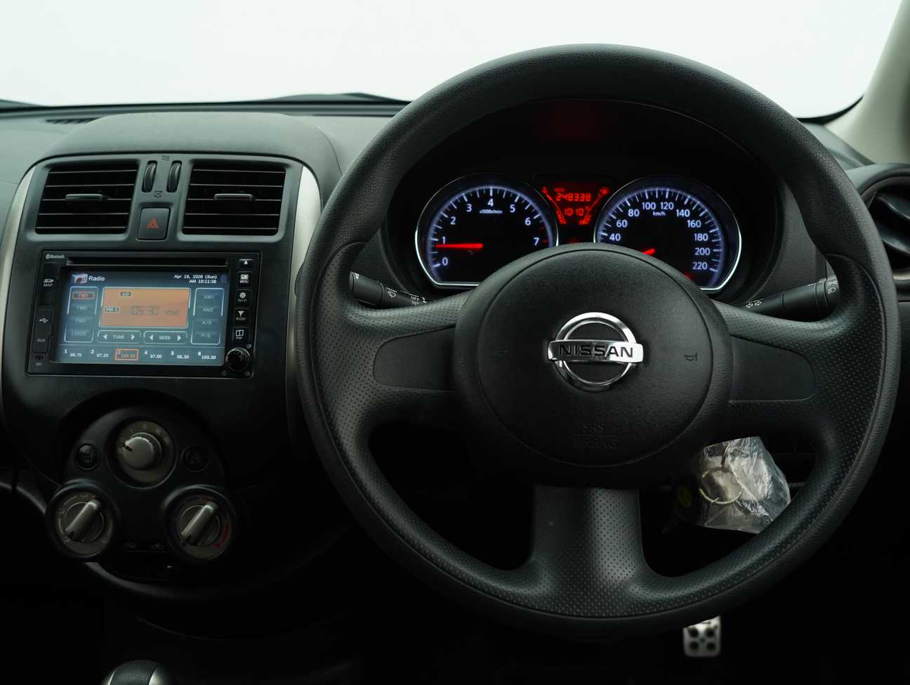used 2013 Nissan Almera V 1.5