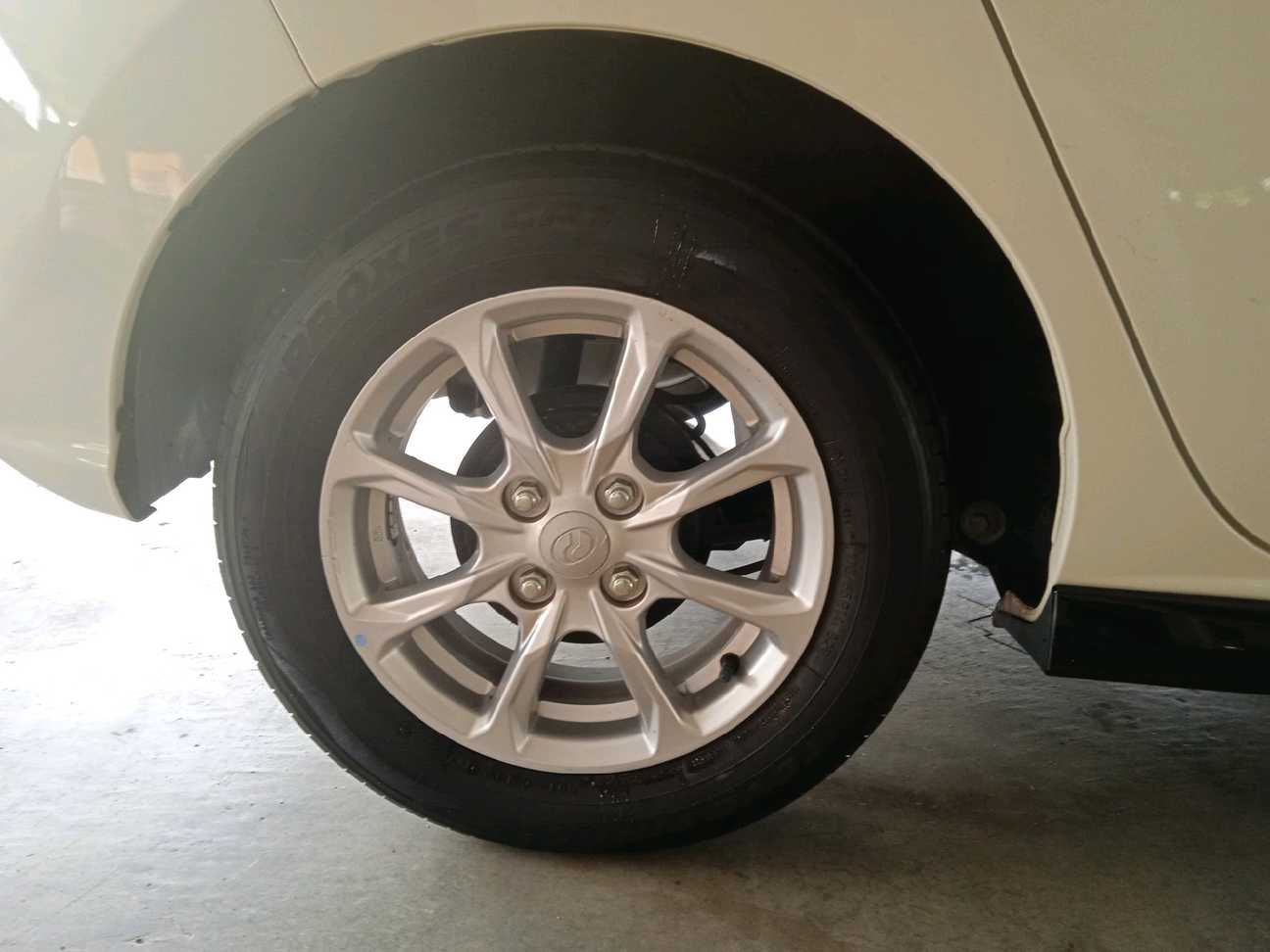 terpakai 2024 Perodua AXIA AV 1.0
