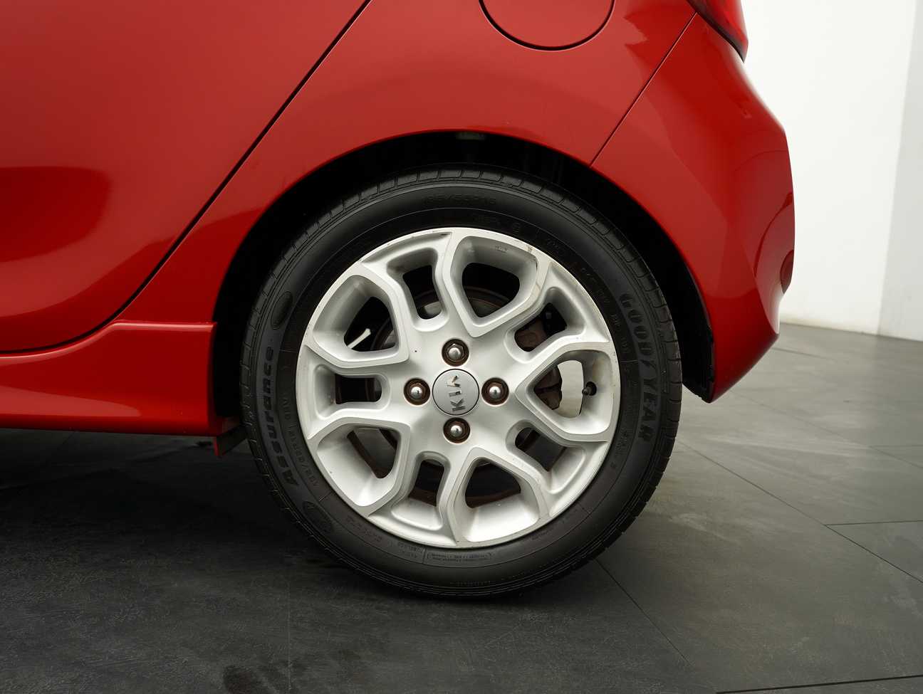 terpakai 2014 Kia Picanto  1.2