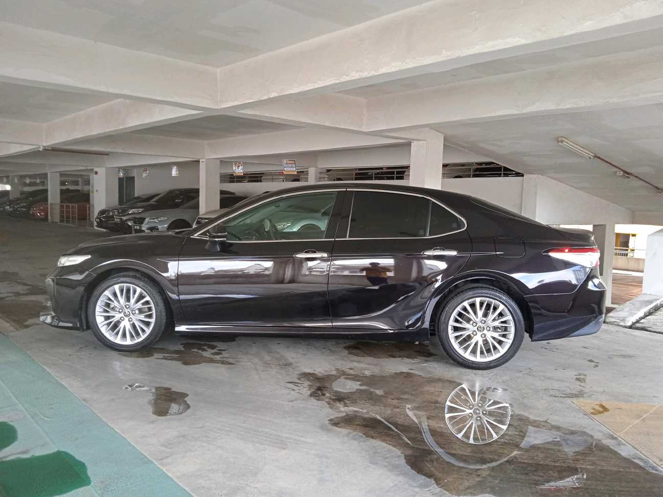 used 2019 Toyota Camry V 2.5