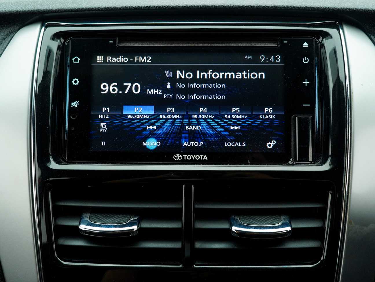 used 2020 Toyota Yaris E 1.5