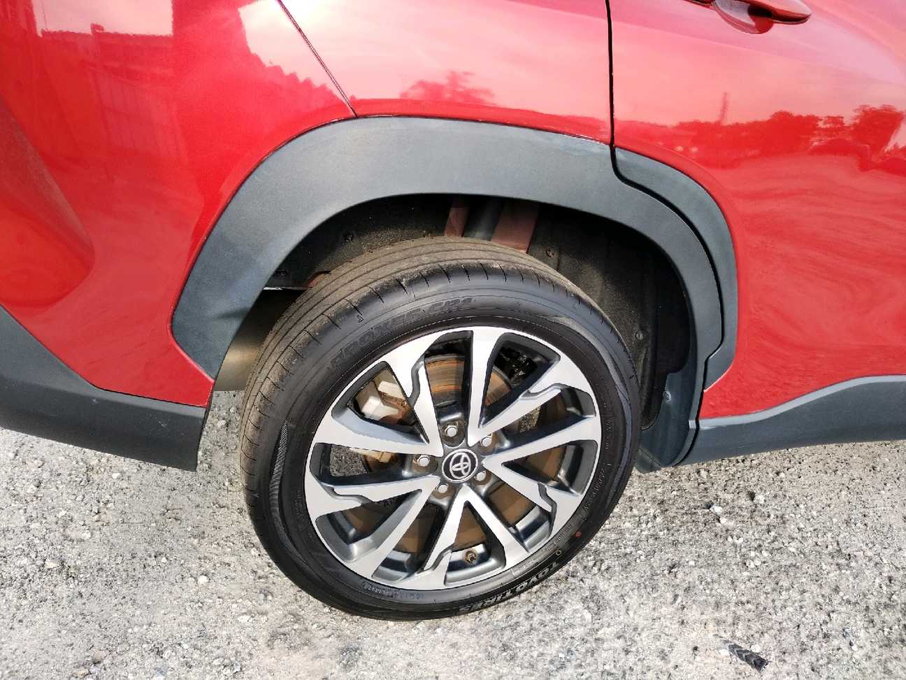 terpakai 2023 Toyota Corolla Cross V 1.8